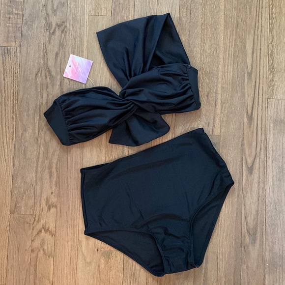 Chicwish Other - Chicwish two piece.